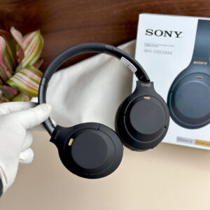 Sony WH-1000XM4 Premium Headphones – Original Model / Wireless, Noise Cancelling